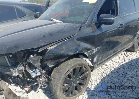 2021 Kia Telluride Ex z USA, uszkodzony, nr VIN 5XYP3DHC3MG190548